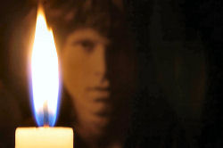 THE DOORS EXPERIENCE - Seite 3 Jim+candle_s